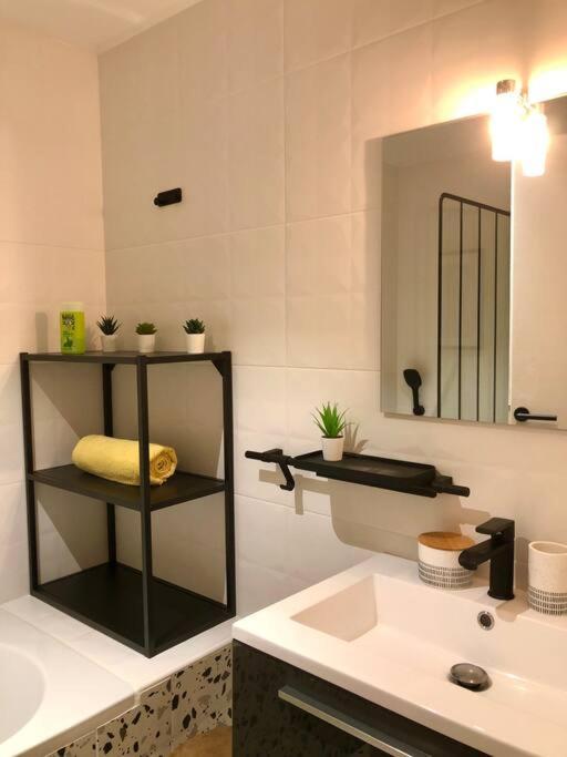 Le Petit St-Jean Appartement Bagnères-de-Bigorre Buitenkant foto